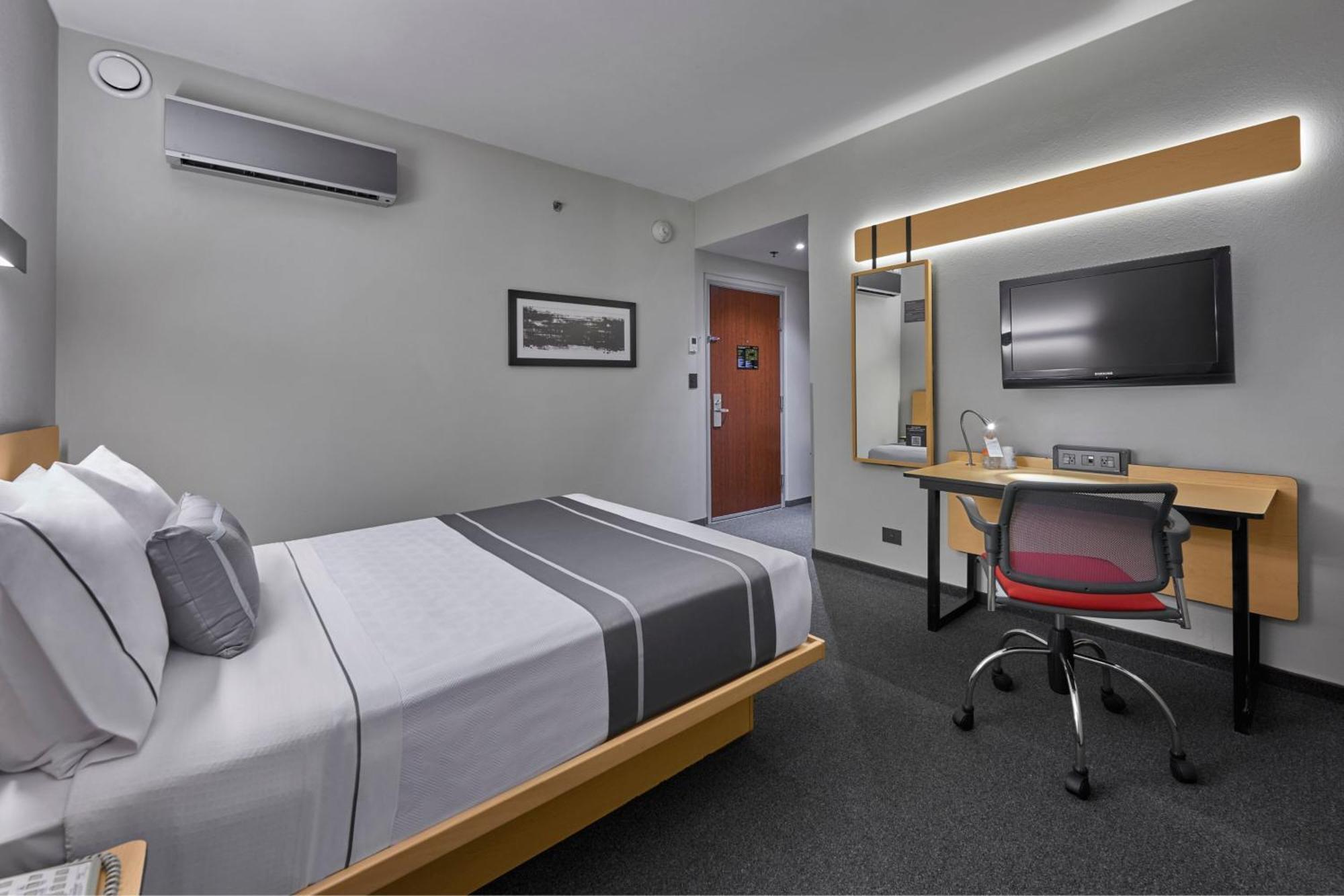 City Express Plus By Marriott Monterrey Nuevo Sur Zewnętrze zdjęcie